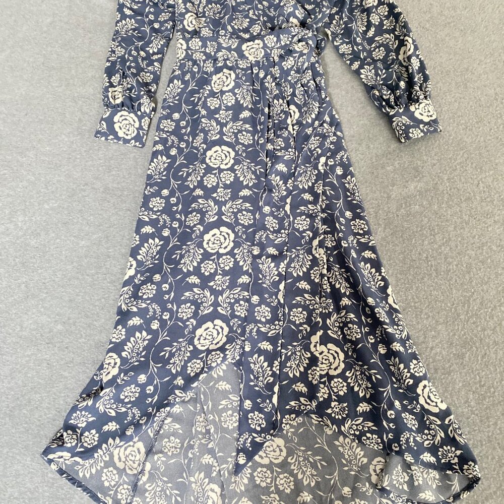 DIANE VON FURSTENBERG 1970 s  wrap-effect floral-print crepe midi dress Size xs